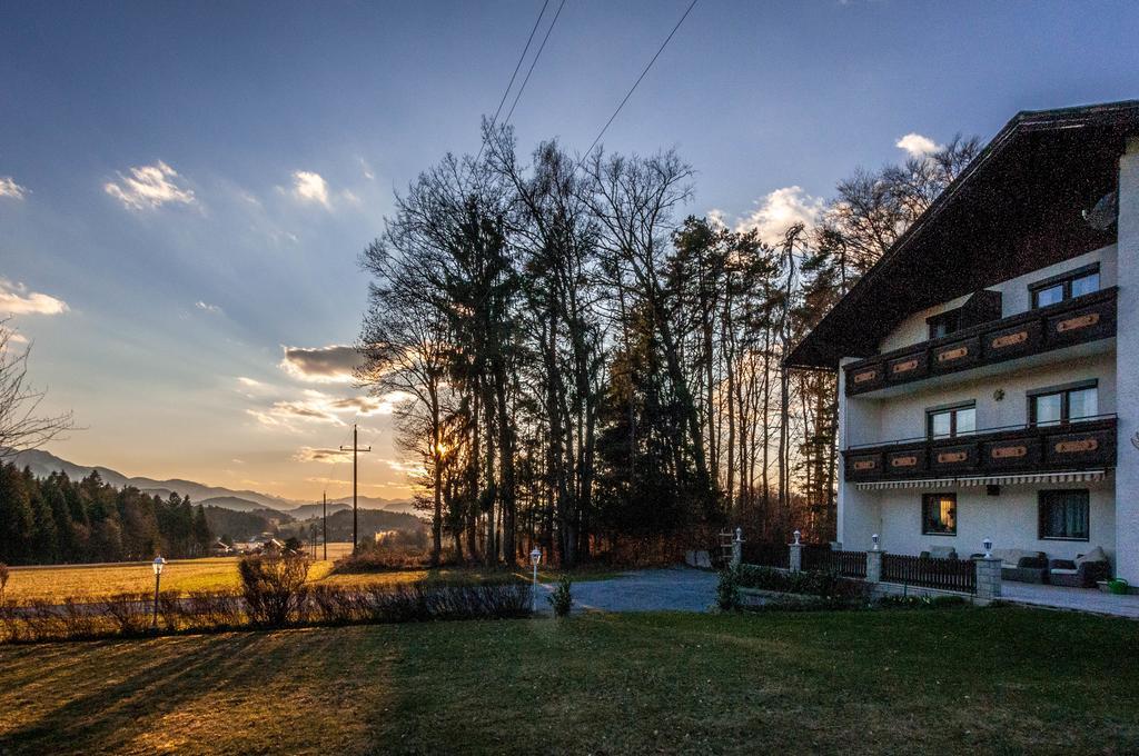 Pensión Waldpension Schiefling Am